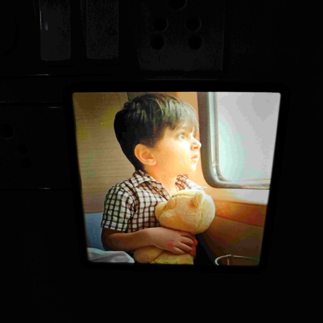 Personalized Photo Night Lamp – Customized LED Plug-in Gift for Loved Ones